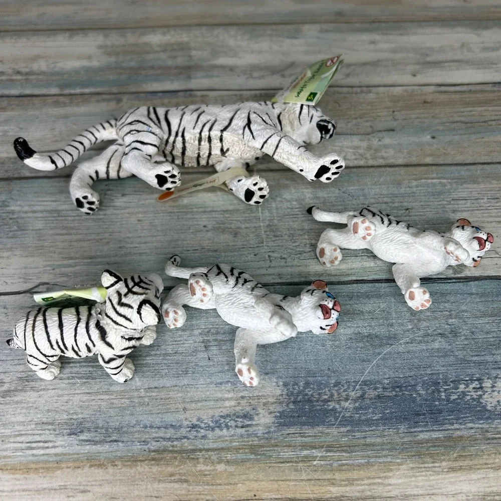 Safari‎ LTD White Siberian Tigers Figures Family Lot